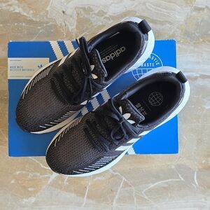 Adidas Swift Run 22 Women's Shoes, Sz 7.5